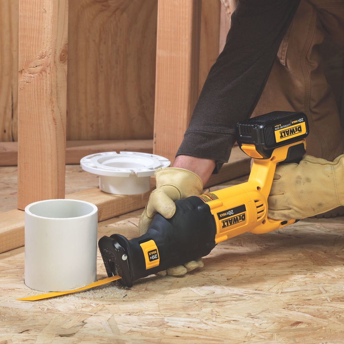 20-Volt Li-Ion Reciprocating Saw Kit I3282
