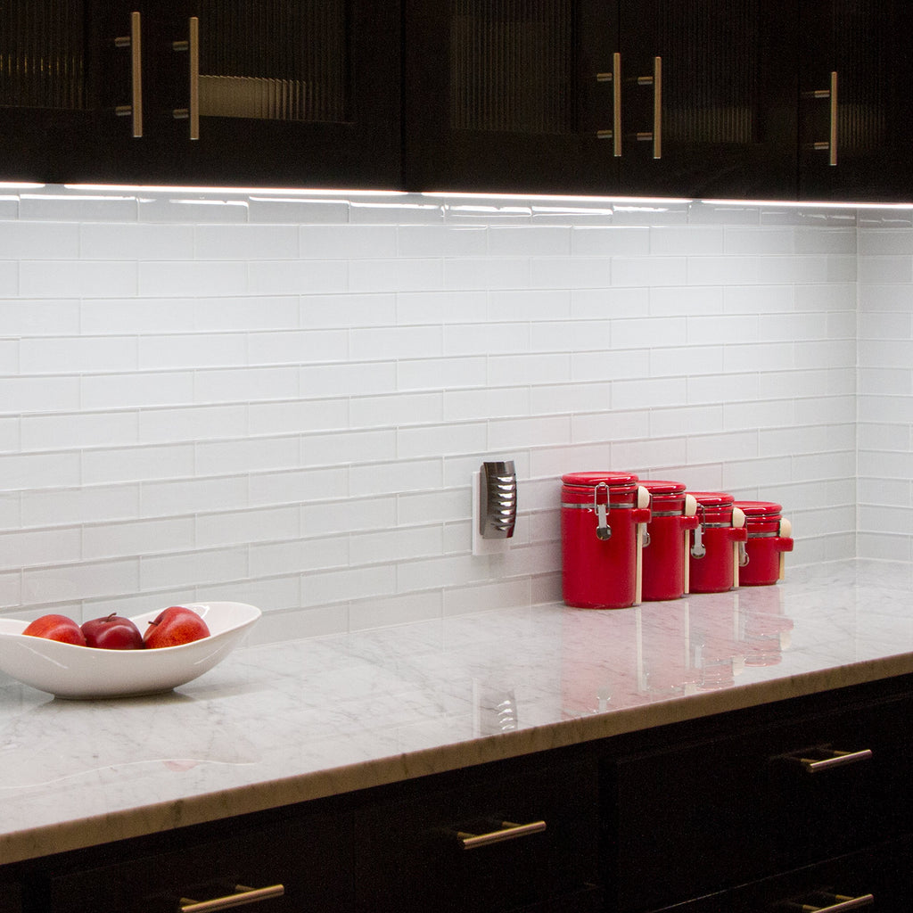 24in. LED Under Cabinet Light Fixture L110